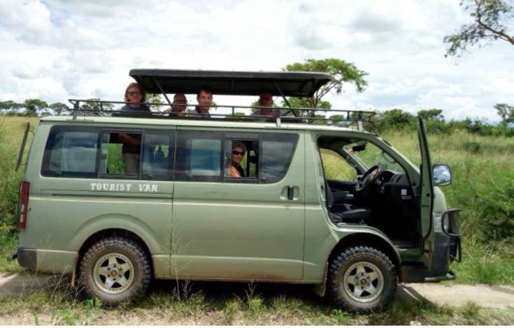 Car hire Uganda – self-drive safari rental from Crane Adventure Safaris